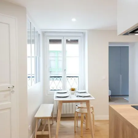 Luckey Homes - Rue Lamartine * Parigi